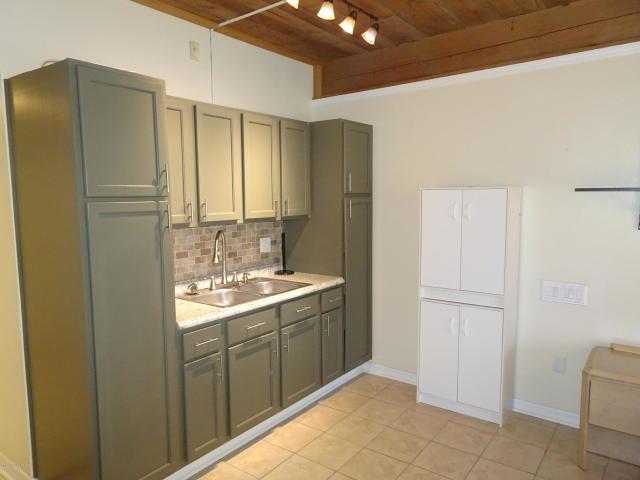 2180 Country Club Dr-Unit -207 in Titusville, FL - Building Photo - Building Photo