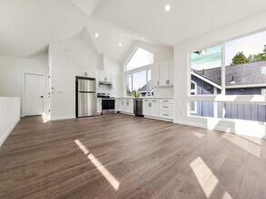 3606 49th Ave SW in Seattle, WA - Building Photo - Building Photo