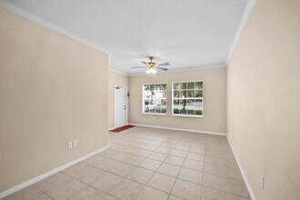 390 SE Rogers Ct in Stuart, FL - Building Photo - Building Photo
