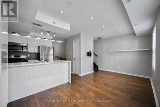 23 Frances Loring Ln in Toronto, ON - Building Photo - Building Photo