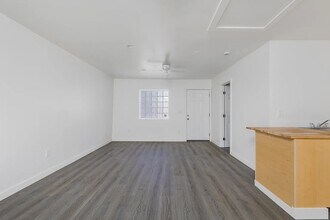940 Cypress Ave, Unit 940B in Placentia, CA - Foto de edificio - Building Photo