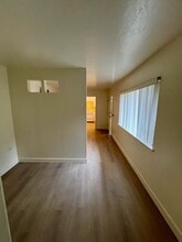 2504 Drake St, Unit 2504 in Bakersfield, CA - Building Photo - Building Photo
