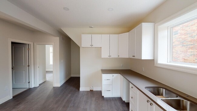 374 Louisa St in Kitchener, ON - Building Photo - Building Photo