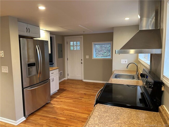 11 Upper Malletts Ln in New Milford, CT - Building Photo - Building Photo