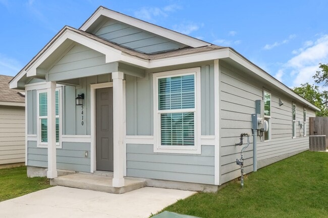 5410 Verdugos Pl in San Antonio, TX - Building Photo - Building Photo