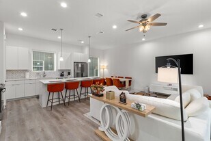 517 Schweikhardt St in Houston, TX - Building Photo