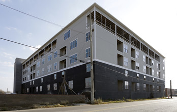 Henry Lofts in Chattanooga, TN - Building Photo - Building Photo