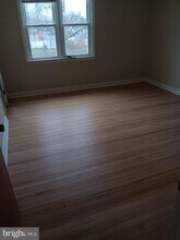 4 S Academy Ave in Glenolden, PA - Foto de edificio - Building Photo