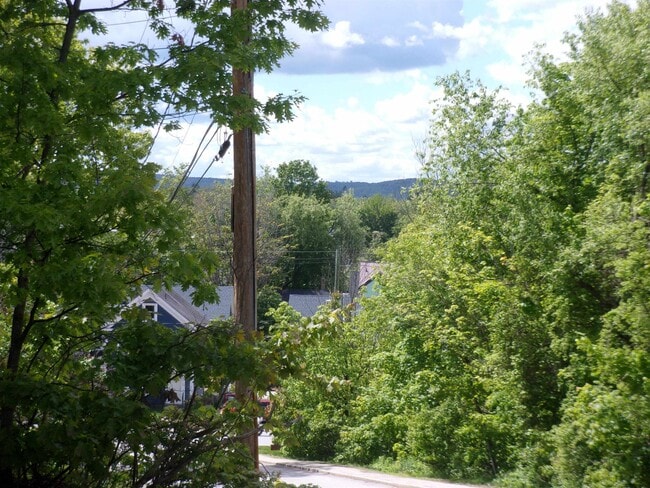 7 Elliott St in Laconia, NH - Building Photo - Building Photo
