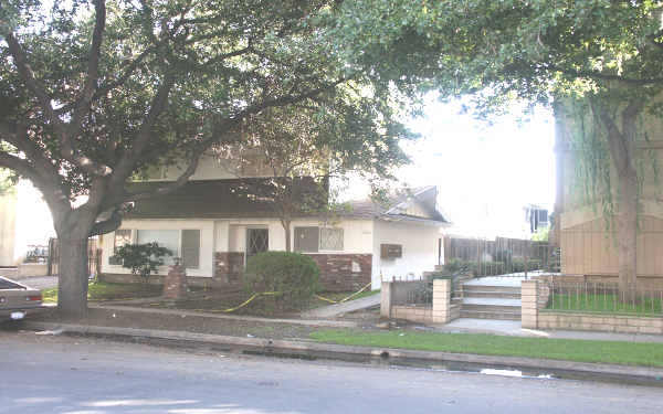 1710 Pepper St in Alhambra, CA - Foto de edificio