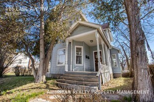 416 Lane Ave NW in Grand Rapids, MI - Building Photo