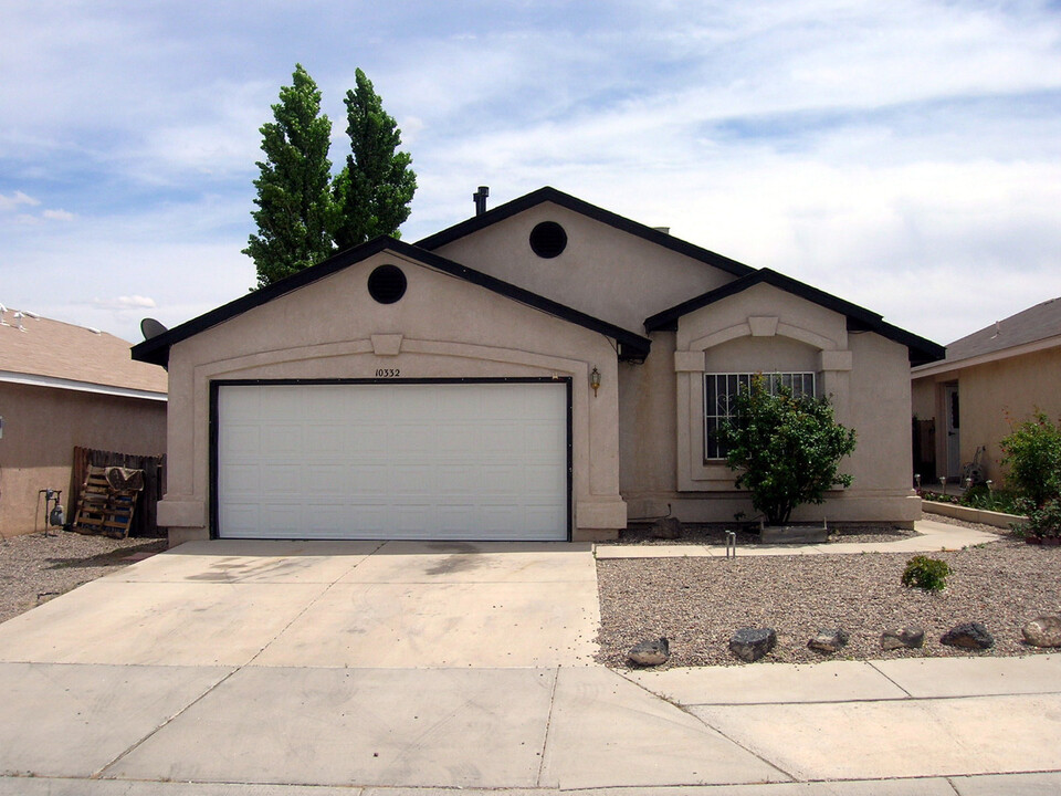 10332 Johncock Ave SW in Albuquerque, NM - Building Photo