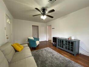 6658 Stearns St in Houston, TX - Building Photo - Building Photo
