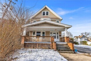 3138 W 101st St in Cleveland, OH - Building Photo