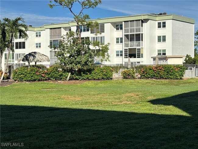 property at 1624 Pine Valley Dr