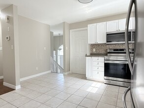 2477 Trappers Ave in Windsor, ON - Building Photo - Building Photo