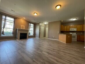 10102 W Midway Ct in Commerce Township, MI - Building Photo - Building Photo