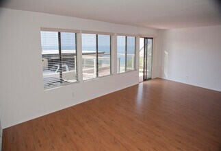 32009 Coast Hwy, Unit Lower in Laguna Beach, CA - Building Photo - Building Photo