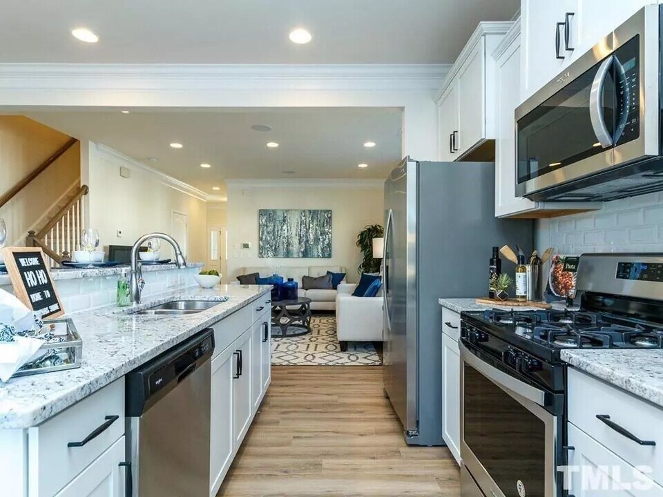 Room in Townhome on Scholar Dr in Durham, NC - Building Photo