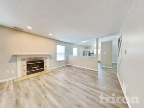 1102 Berwyn Rd in Whiteland, IN - Foto de edificio - Building Photo