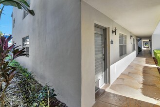 538 Normandy L in Delray Beach, FL - Building Photo - Building Photo