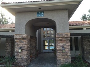 1023 Vista Del Cerro Dr in Corona, CA - Building Photo - Building Photo
