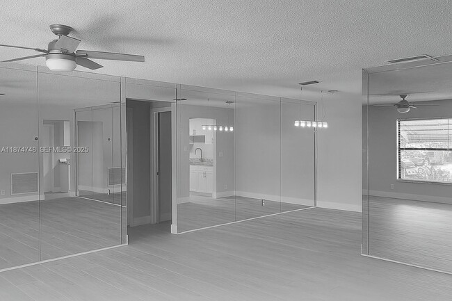4751 NW 12th Dr in Pompano Beach, FL - Building Photo - Building Photo