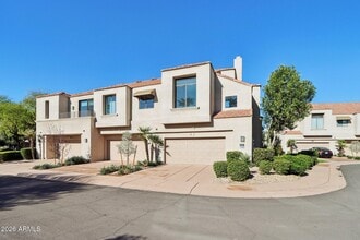 8989 N Gainey Center Dr in Scottsdale, AZ - Building Photo - Building Photo
