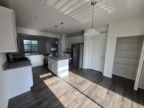 522 Fairway Dr in Naperville, IL - Building Photo - Building Photo