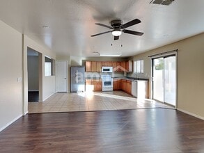 1587 E Anastasia St in Queen Creek, AZ - Foto de edificio - Building Photo