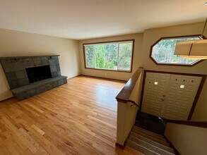 8808 171st Ave NE in Redmond, WA - Building Photo - Building Photo