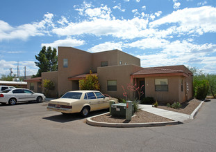 6145-6147 E Fairmount St in Tucson, AZ - Building Photo - Building Photo