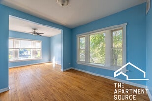 4058 W Congress Pkwy in Chicago, IL - Building Photo