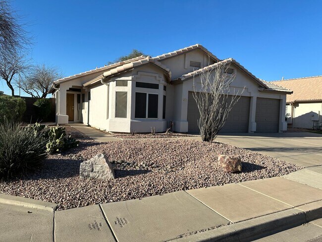 171 W Manor St in Chandler, AZ - Building Photo - Building Photo