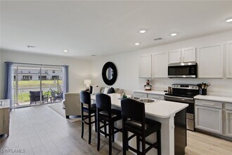 15338 Wildflower Cir in Naples, FL - Building Photo - Building Photo