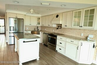 650 N Atlantic Ave in Cocoa Beach, FL - Building Photo - Building Photo