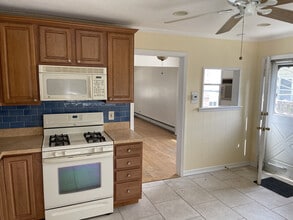 6 East Ct, Unit 1 in Bethpage, NY - Building Photo - Building Photo