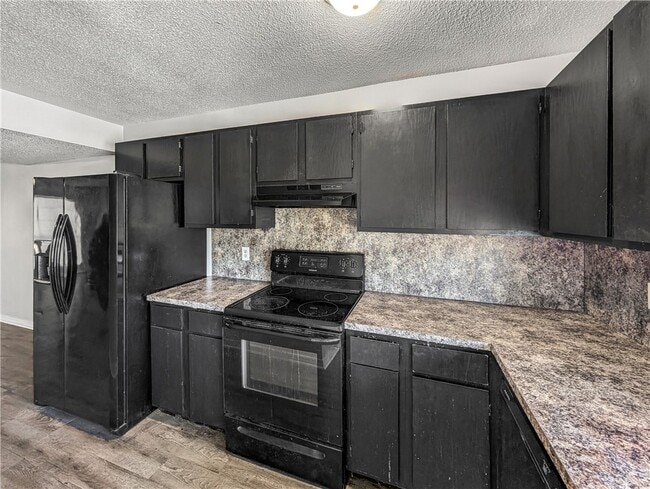 2456 N Brophy Cir in Fayetteville, AR - Building Photo - Building Photo