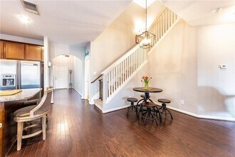 129 Eagle Owl Loop in Leander, TX - Building Photo - Building Photo