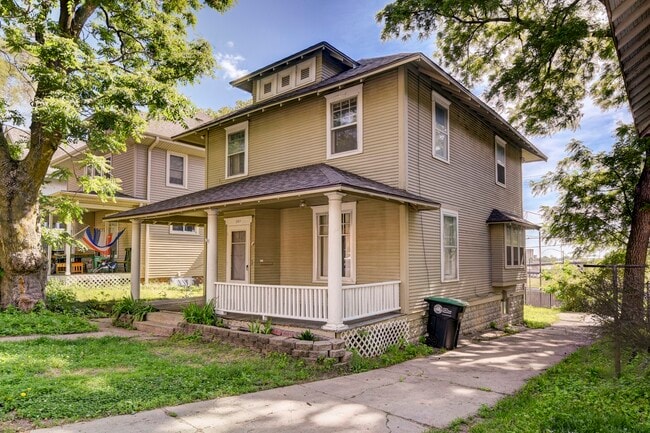 307 N 31st St in Omaha, NE - Foto de edificio - Building Photo