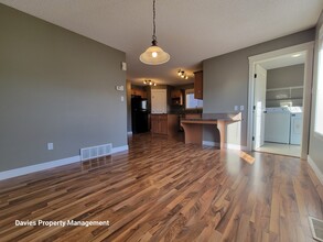 12212-12218 18 Ave SW in Edmonton, AB - Building Photo - Building Photo