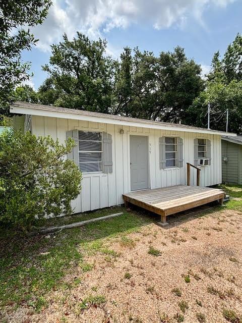 property at 519 McGuire Ln