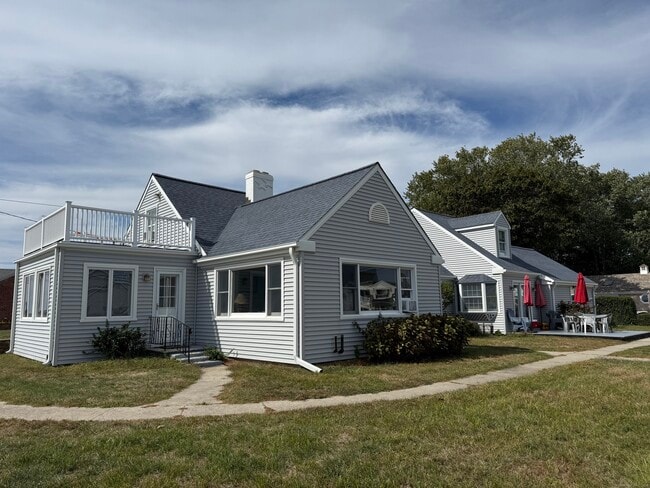 1 Fenwood Dr in Old Saybrook, CT - Building Photo - Building Photo