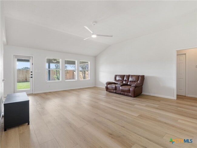 property at 1625 Sunnybrook Dr