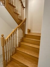 9 Hay Ln. in Barrie, ON - Building Photo - Building Photo