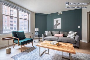 2400 M St NW in Washington, DC - Building Photo