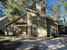 129 Mead Ct in Mandeville, LA - Building Photo