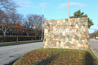 Bella Vista Manor in Grand Blanc, MI - Building Photo - Building Photo