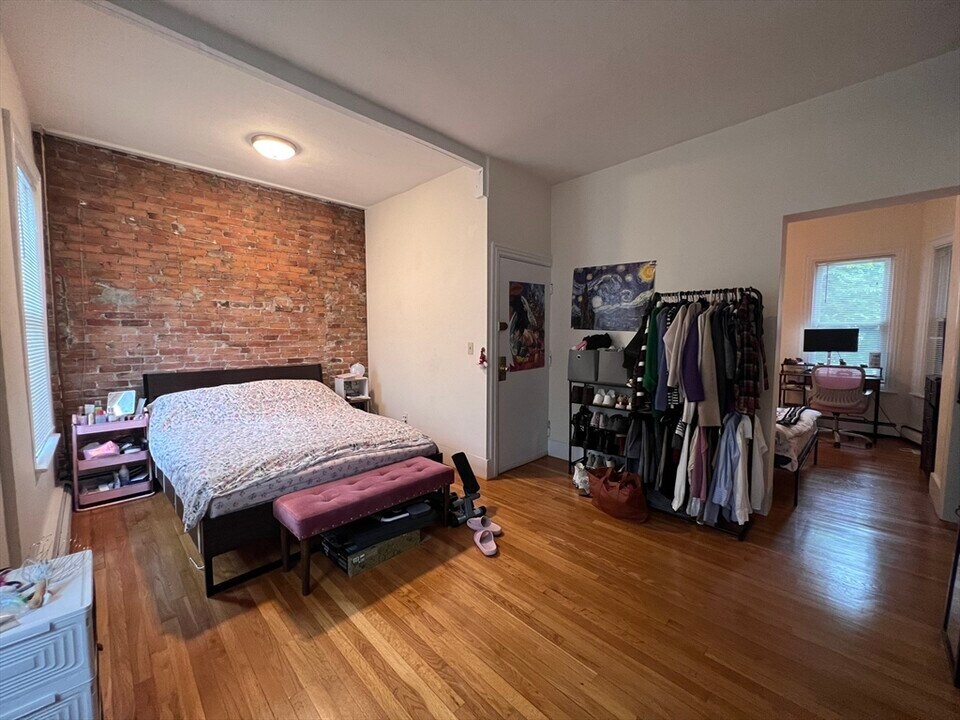 45 Florence St in Somerville, MA - Building Photo