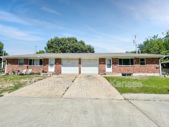property at 2328 S Grand Ave